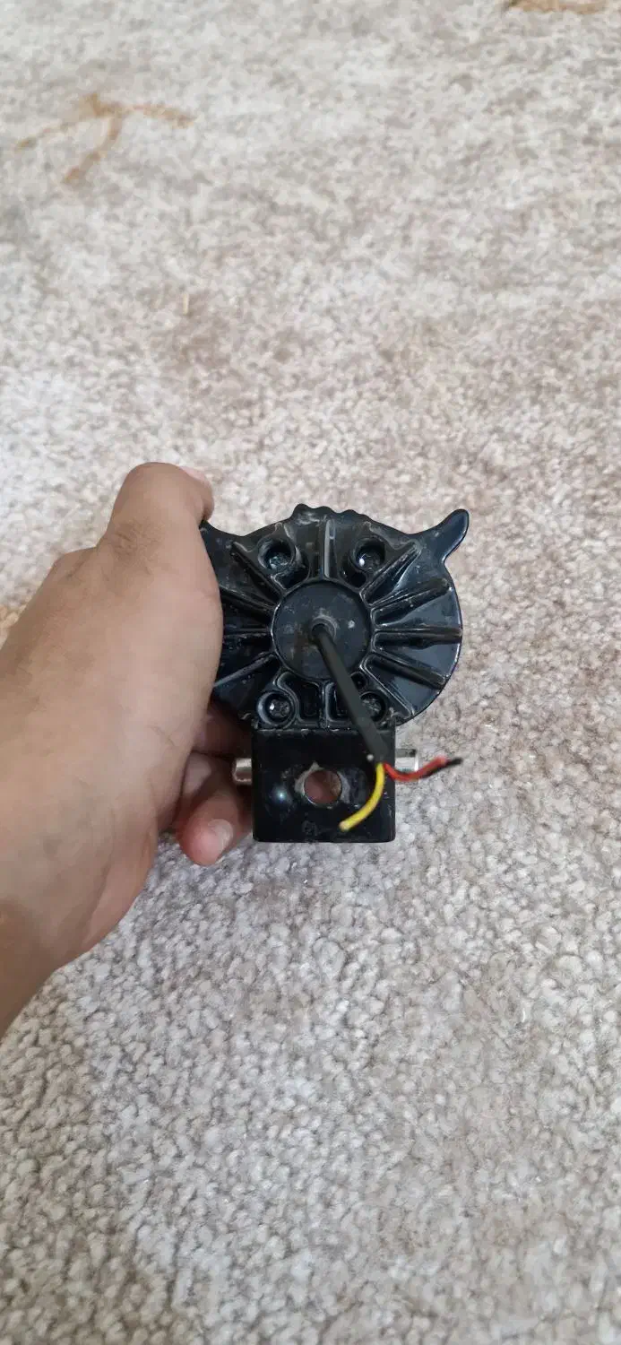 چراغ جغدی زرد و سفید|لامپ و چراغ|برازجان, |دیوار