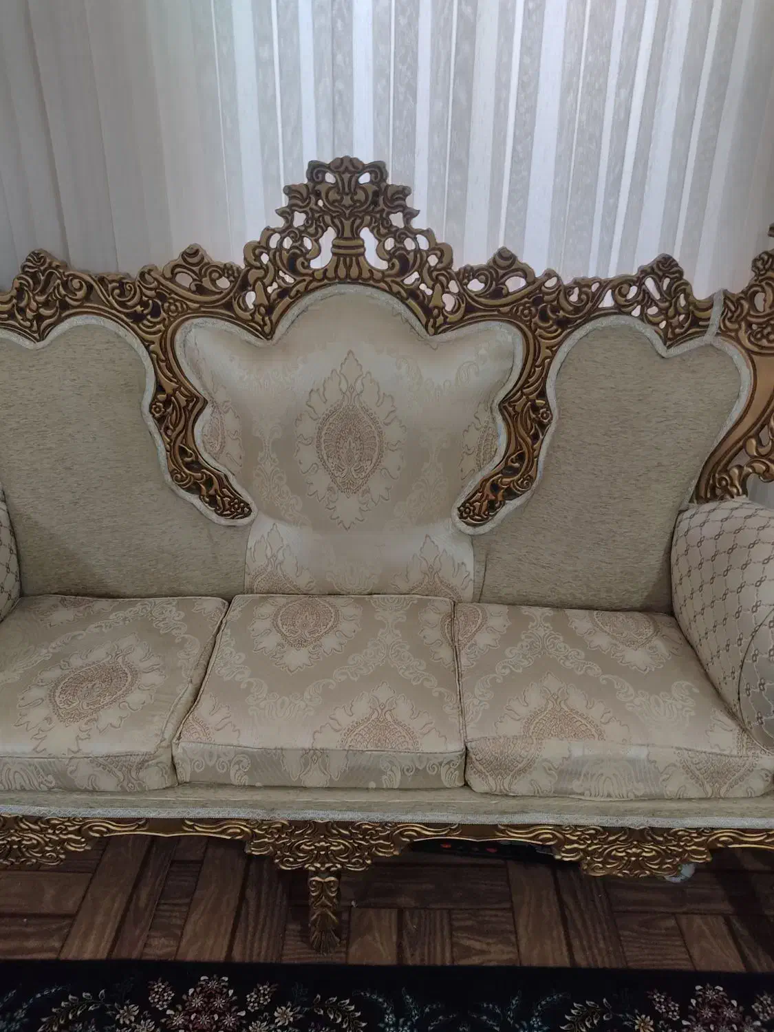 مبل ۷نفره در حد نو تمیز سالم|مبلمان خانگی و میز عسلی|کاشان, ولی سلطان|دیوار