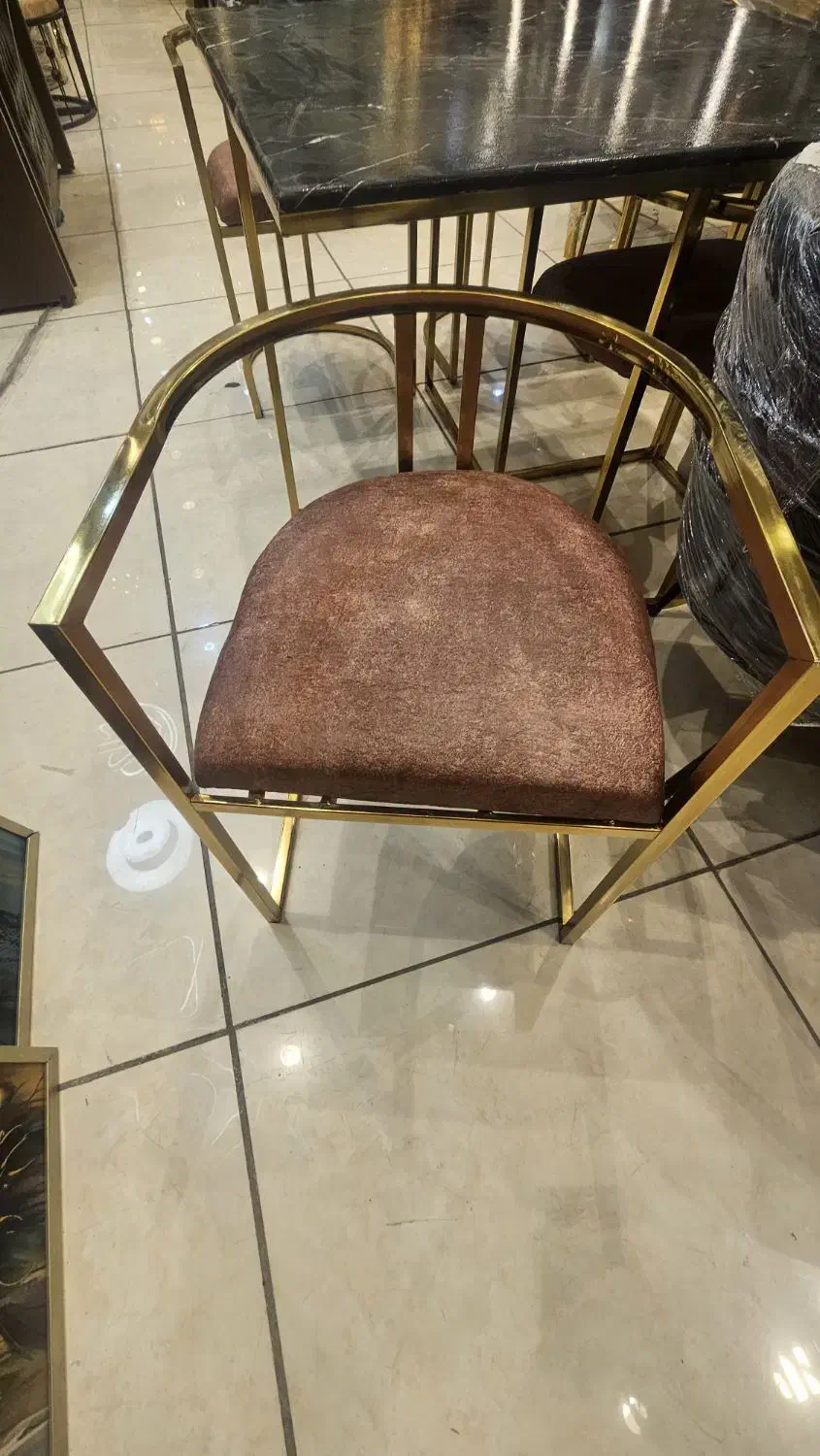 میز و صندلی غذا خوری نهار خوری پشت دار|میز و صندلی غذاخوری|مشهد, توس (بلوار توس)|دیوار