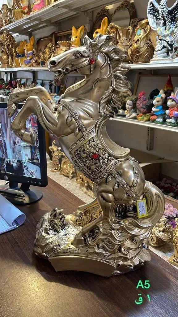 مجسمه|مجسمه، تندیس، ماکت|رباطکریم, الارد|دیوار