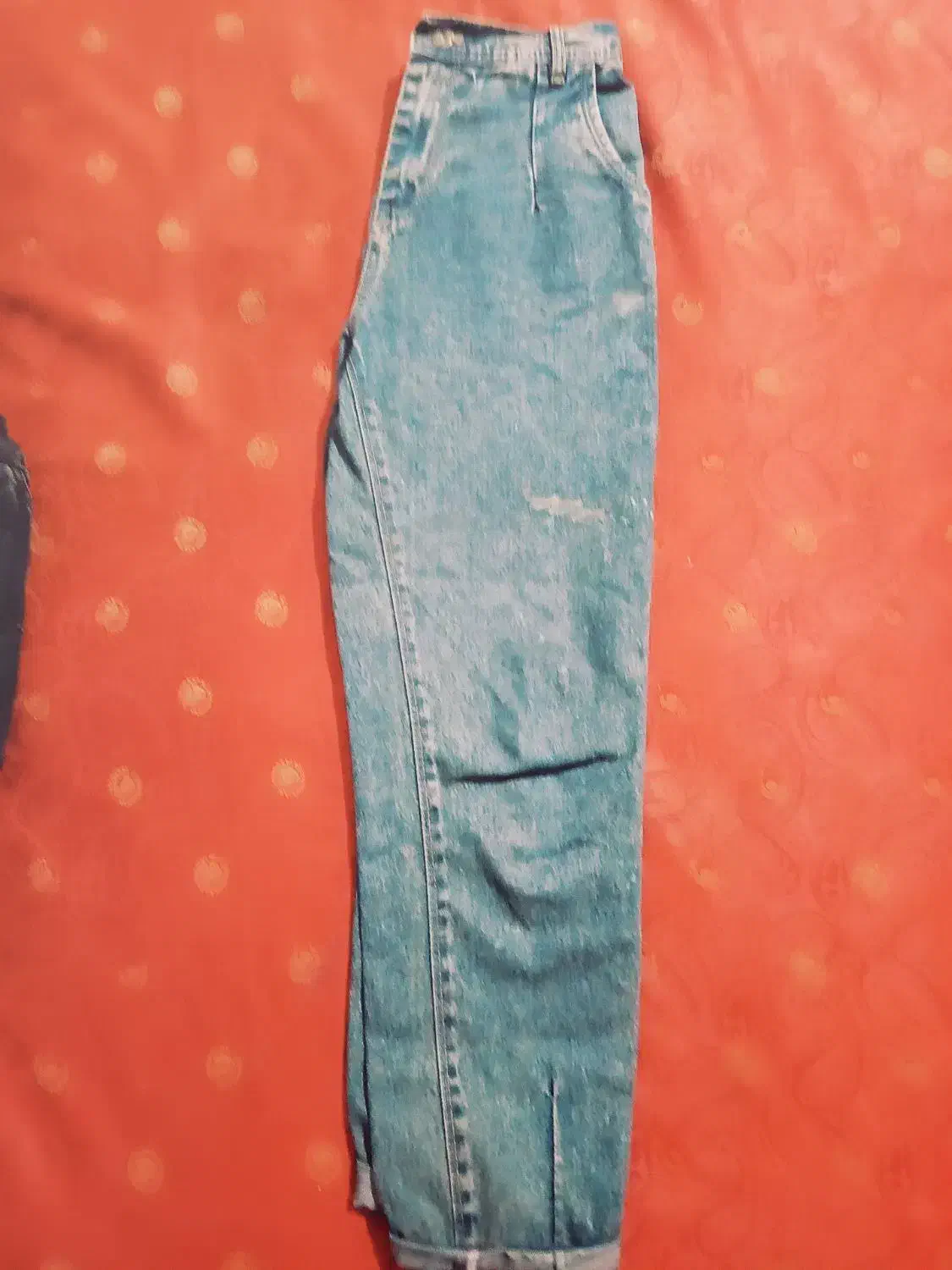 شلوار|لباس|مشهد, موعود|دیوار