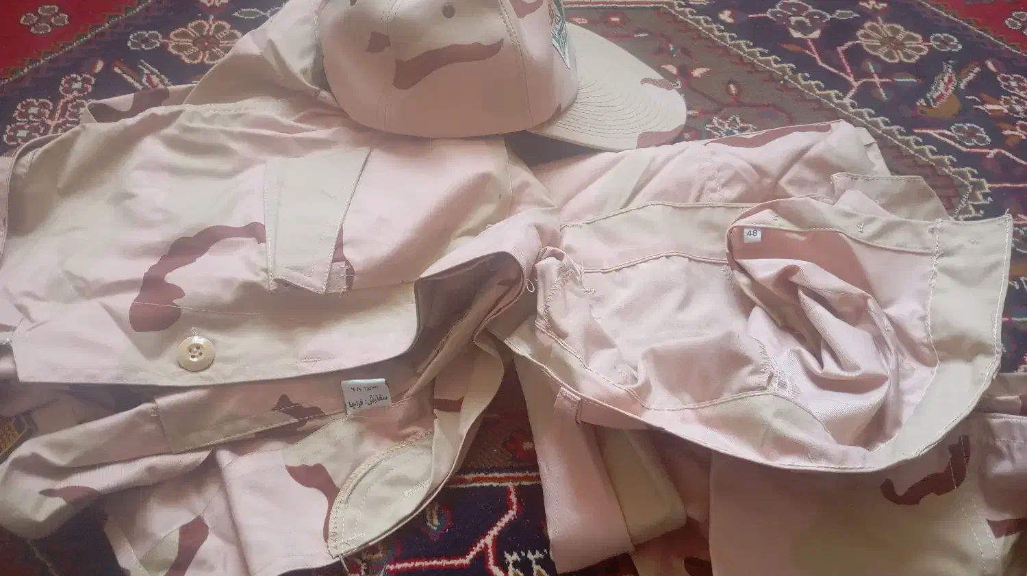 لباس سرباز مرزبانی|لباس|زابل, |دیوار