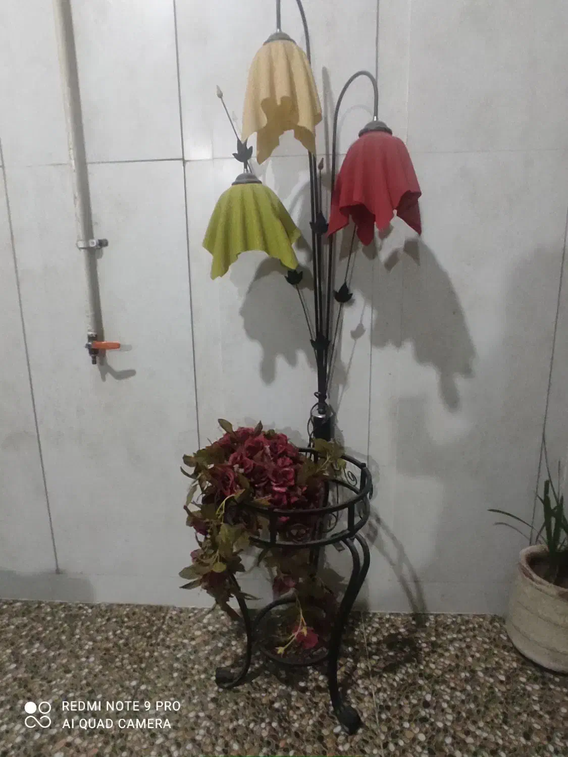 آباژور کنار سالنی فر فوژه ای بلند|چراغ خواب و آباژور|اندیمشک, |دیوار