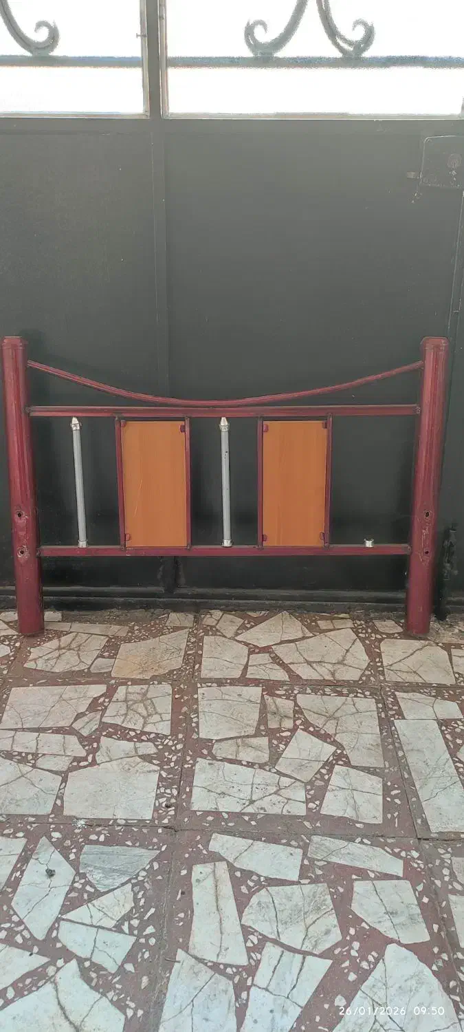 تخت خواب|تخت و سرویس خواب|رشت, پاره بیجار|دیوار