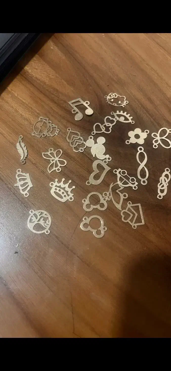 آویزطلاودستبند|جواهرات|سراوان, |دیوار