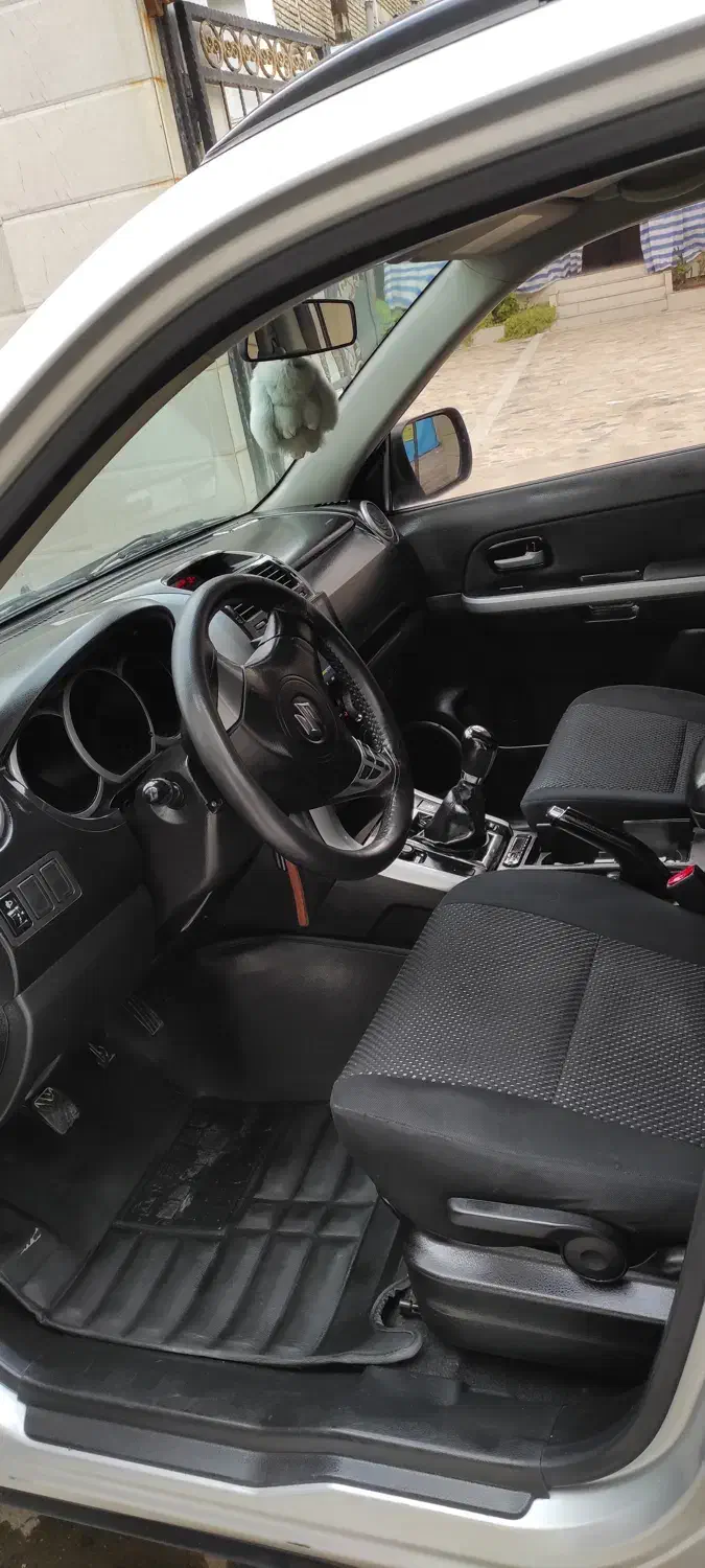 سوزوکی ویتارا وارداتی ۲۰۰۷ دنده|خودرو سواری و وانت|گرگان, |دیوار