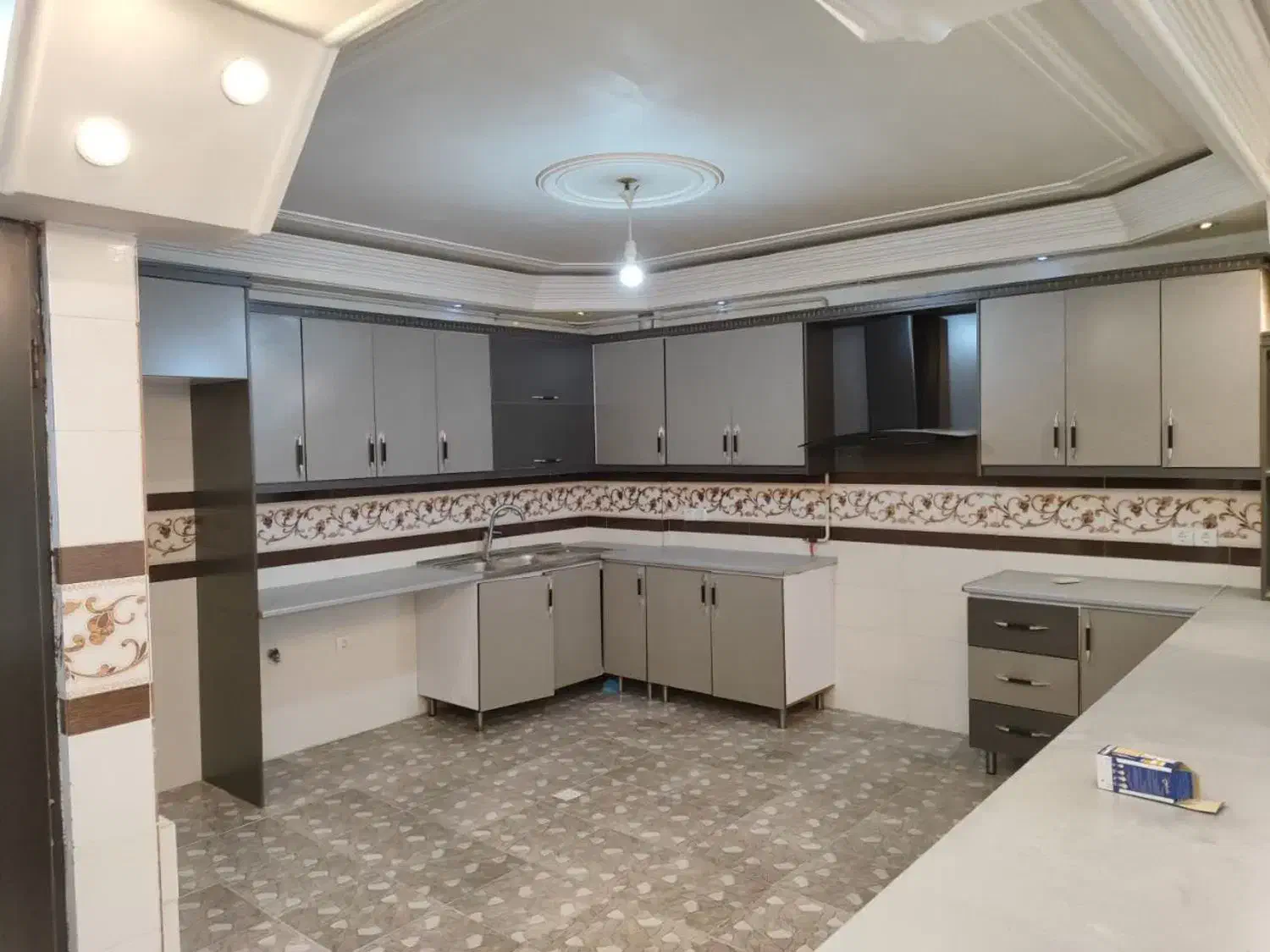 150متر،آپارتمان امیر کبیر،تاپ لوکیشن|فروش آپارتمان|بروجرد, |دیوار