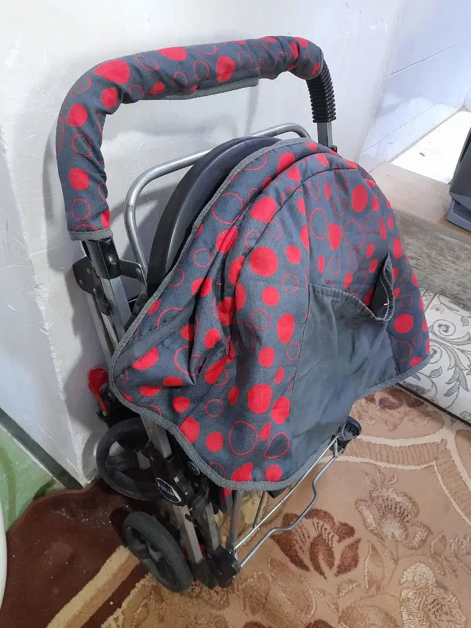 کالسکه بچه|کالسکه و لوازم جانبی|یاسوج, |دیوار