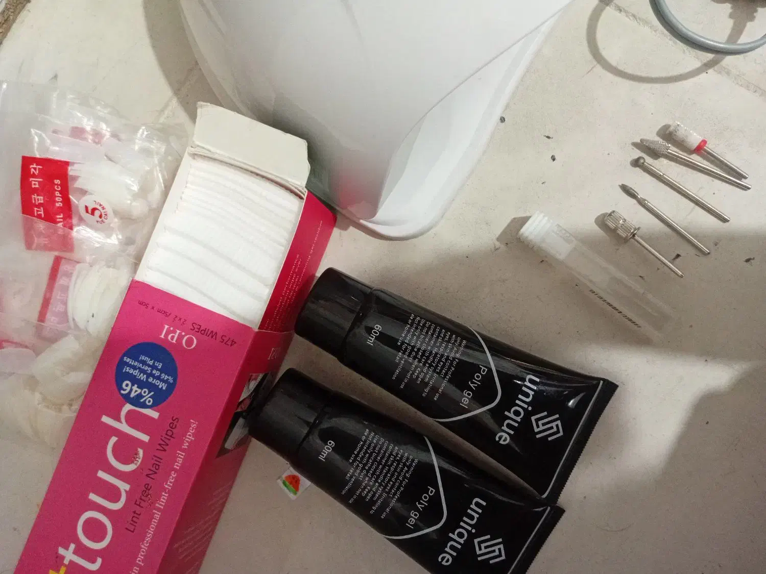 لوازم ناخن|آرایشگاه و سالن‌های زیبایی|الیگودرز, |دیوار