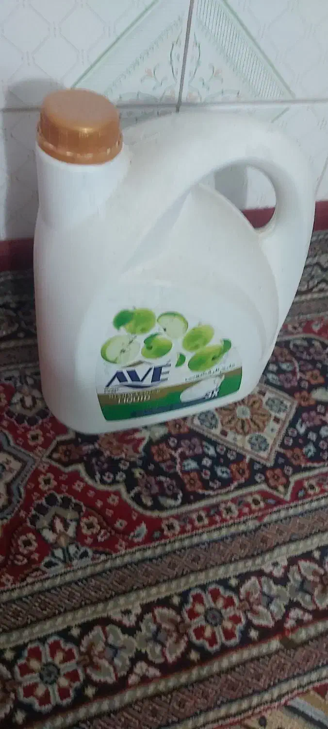 فروش ۴ لیتری مایع ظرفشویی تاریخ گذشته|مواد شوینده و دستمال کاغذی|یزد, |دیوار