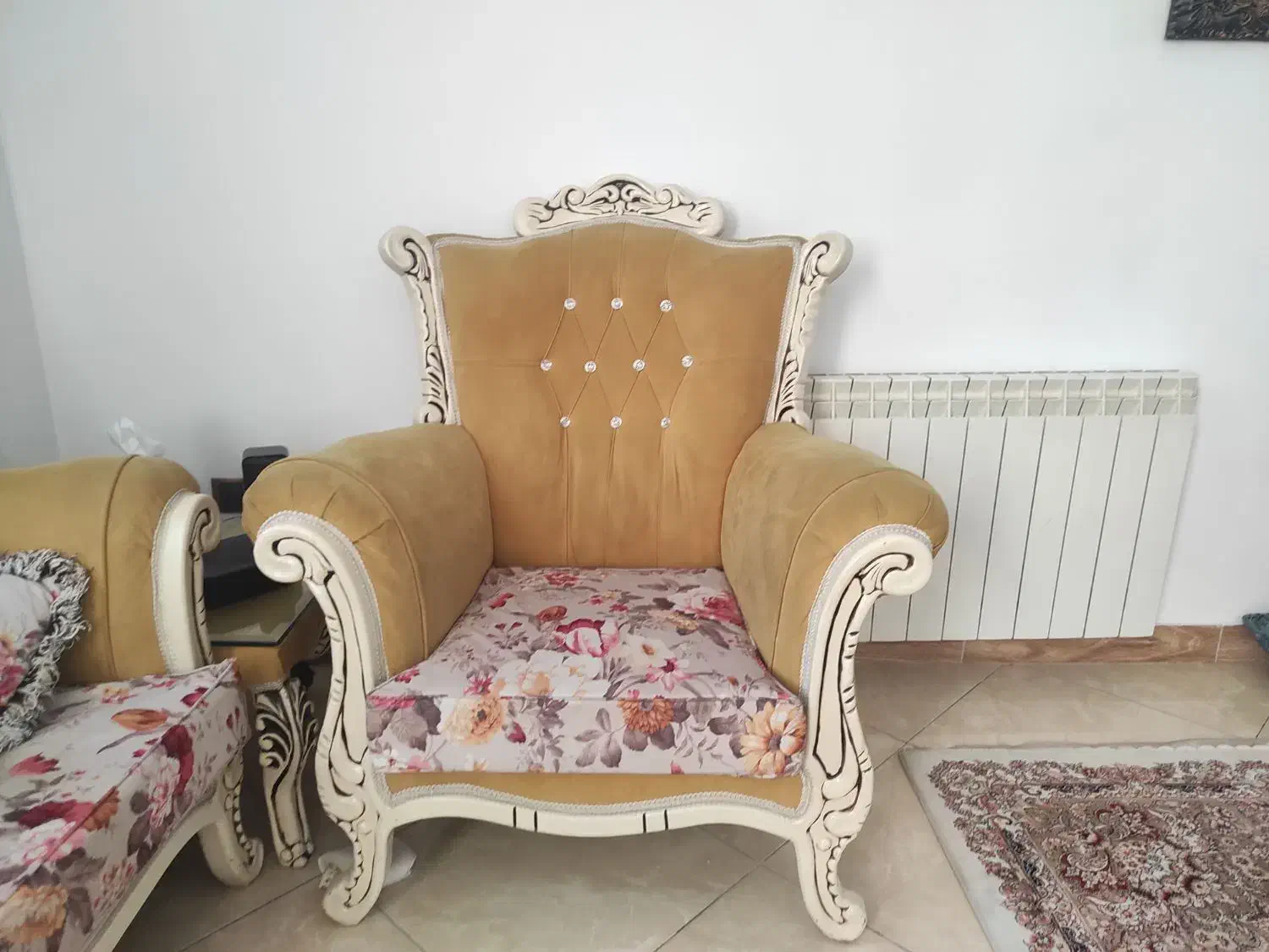 مبل هفت نفره با دو جلو مبلی از جنس خودش .|مبلمان خانگی و میز عسلی|اسلام‌شهر, شهرک الهیه|دیوار