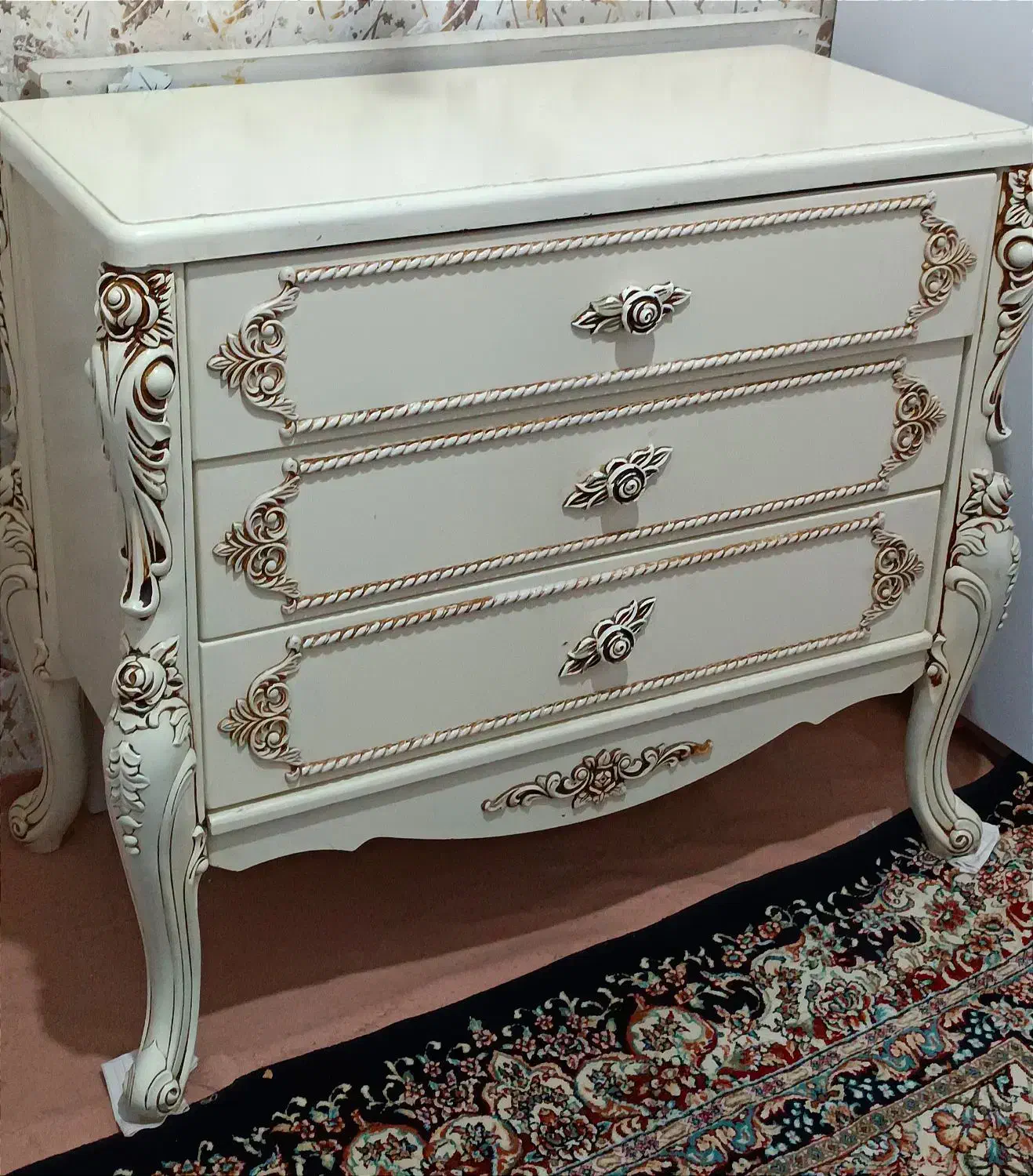 کمد ودراور|جاکفشی، کمد، دراور|کرمانشاه, |دیوار