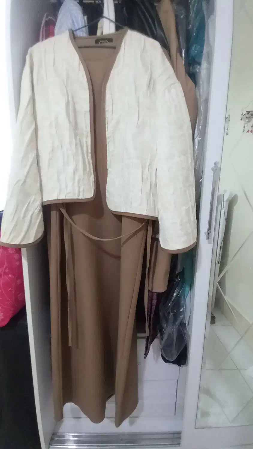 تعدادی لباس بفروش می رسد|لباس|دامغان, |دیوار