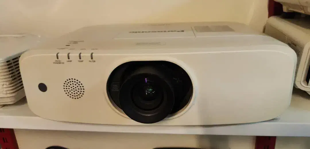 ویدیو پرژکتور اپسون G6070W سینمایی|تلویزیون و پروژکتور|تهران, فلسطین (میدان انقلاب)|دیوار