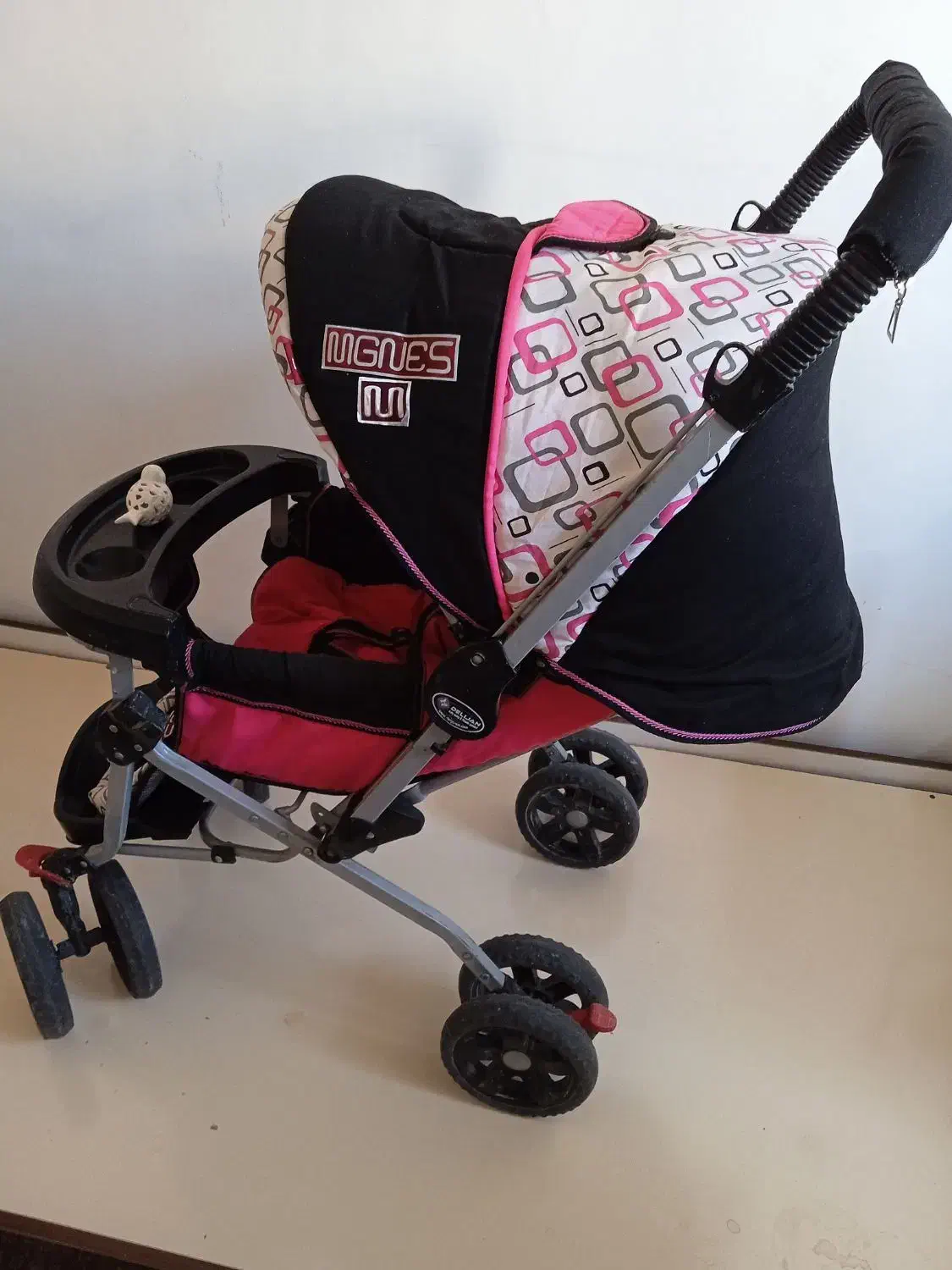 کالسکه برند دلیجان درحد واقعن نو تو عکس مشخصه|کالسکه و لوازم جانبی|صدرا-فارس, فاز ۱|دیوار