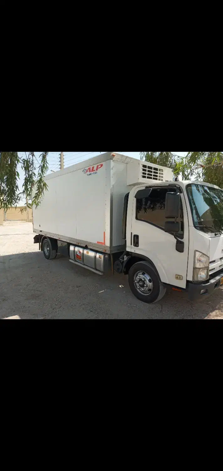 فروش ایسوزو۸تن مدل ۹۶نیمه اول یخچالدار|خودرو سنگین|شیراز, فرگاز|دیوار