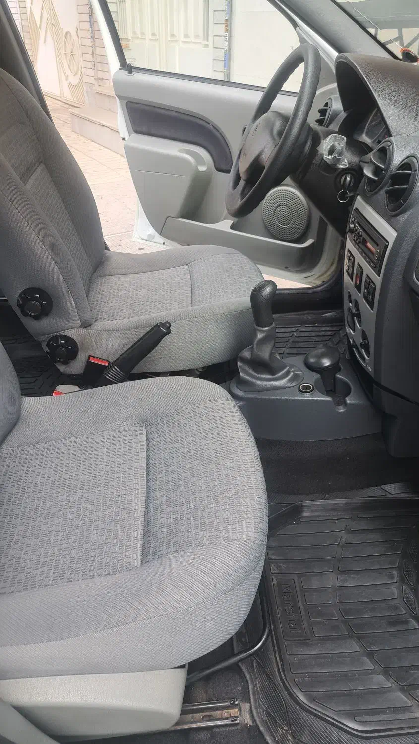 ال ۹۰ تندر ۹۰ E2مدل ۹۲ در حد خشک تک برگ سند|خودرو سواری و وانت|زنجان, |دیوار