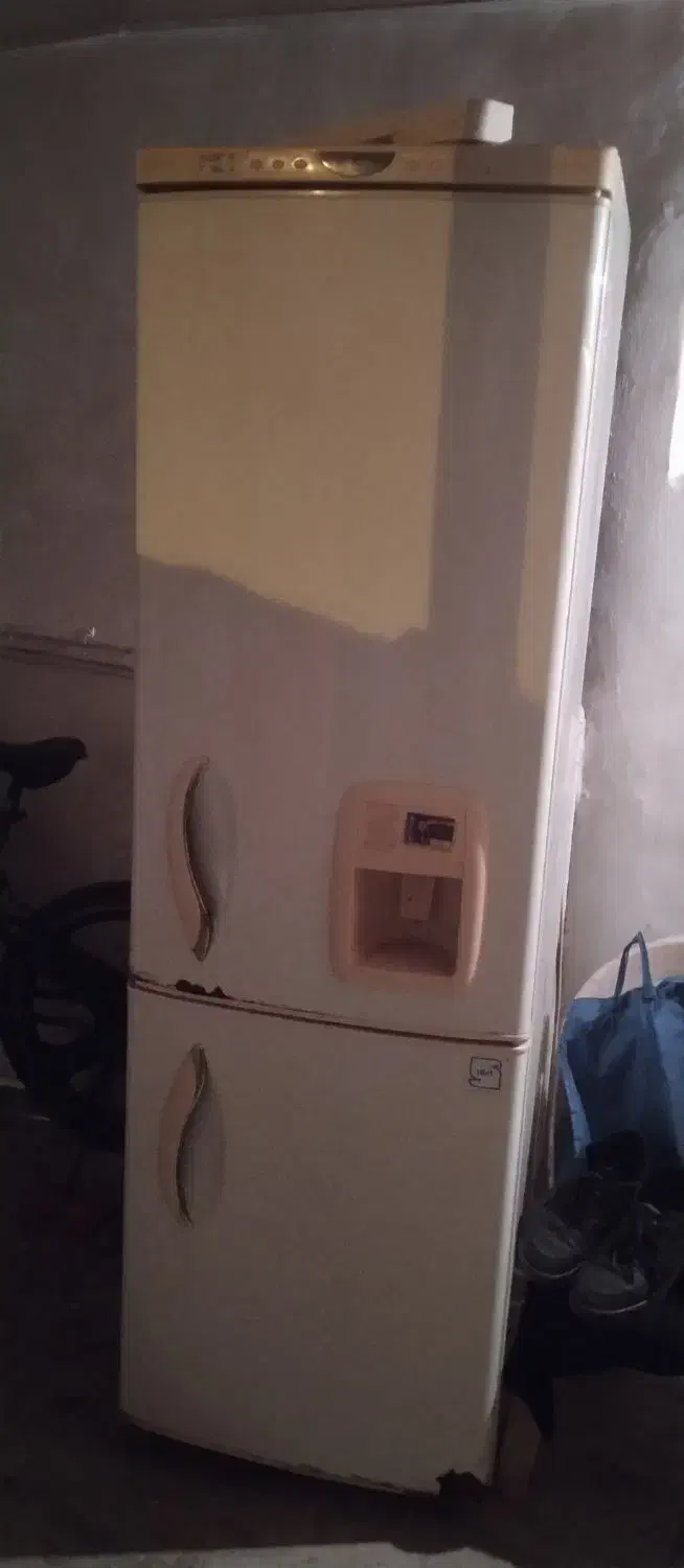 فروش یخچال امرسان.باتخفیف ویژه|یخچال و فریزر|بندر انزلی, کوی واحدی|دیوار