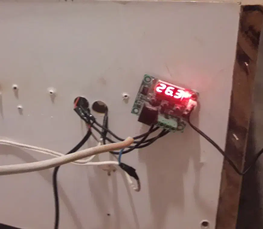 دستگاه جوجه کشی|لوازم جانبی حیوانات|بیرجند, |دیوار