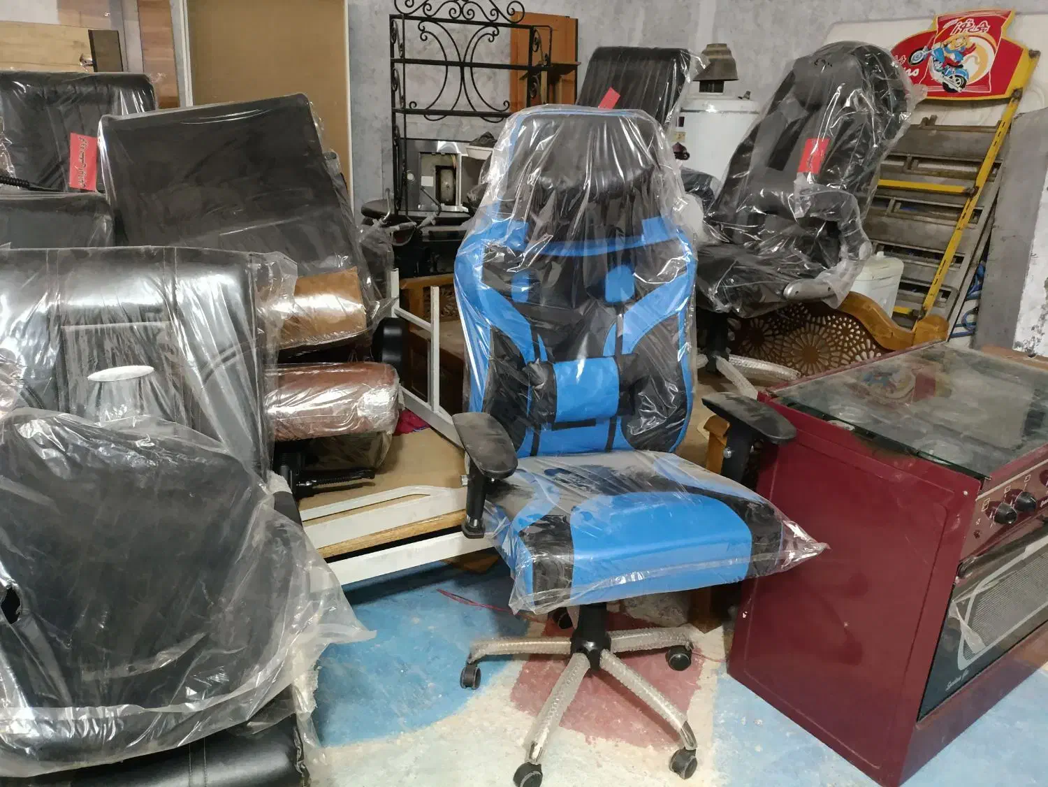 انواع صندلی اداری|مبلمان اداری|سمیرم, |دیوار