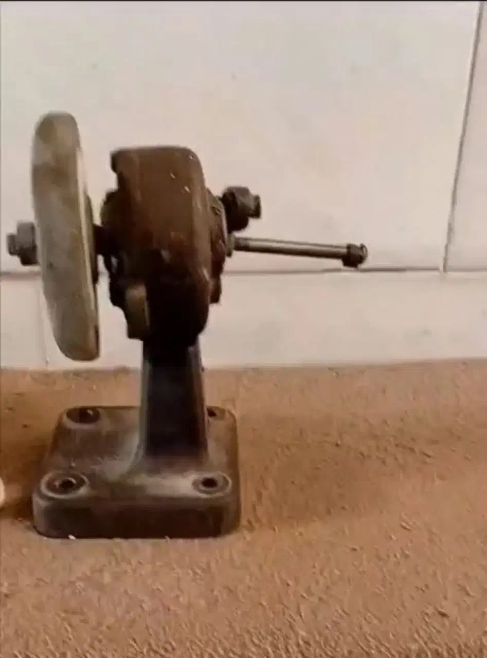 چاقو تیز کن قدیمی|کلکسیون اشیاء عتیقه|تربت‌حیدریه, منصوریه|دیوار