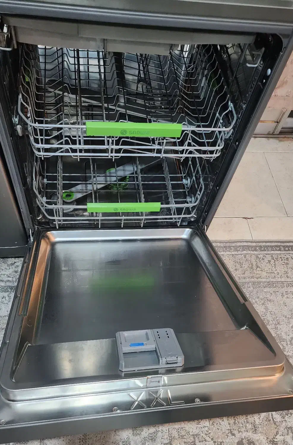 ماشین ظرفشویی اسنووا درحد نو|ماشین ظرفشویی|لاهیجان, شیشه گران|دیوار