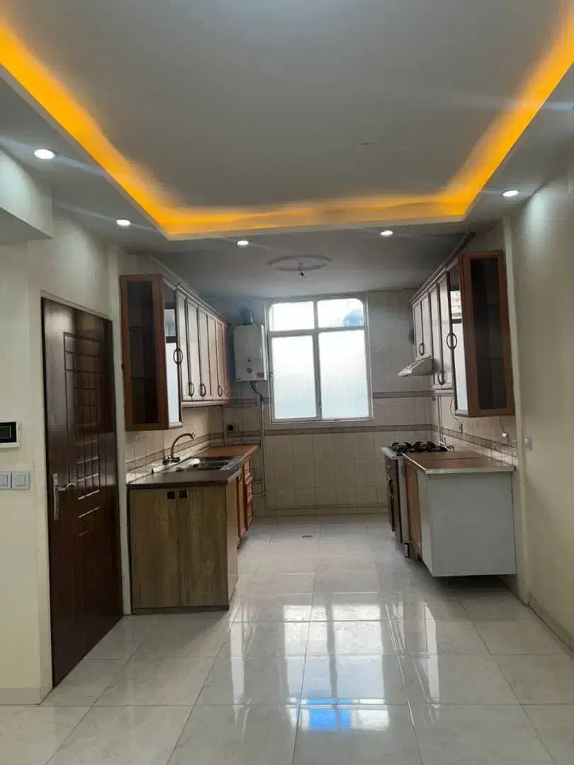 ۵۲متر*طبقه اول سندی(آذربایجان رودکی)مترونواب