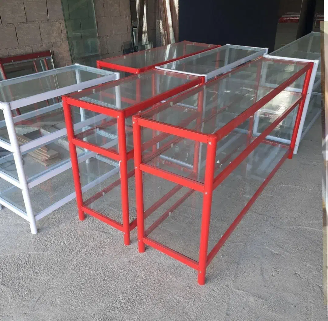 ویترین، سوپری قرمز وکفی سفید و قفسه ی آسان نصب|فروشگاه و مغازه|آباده, |دیوار