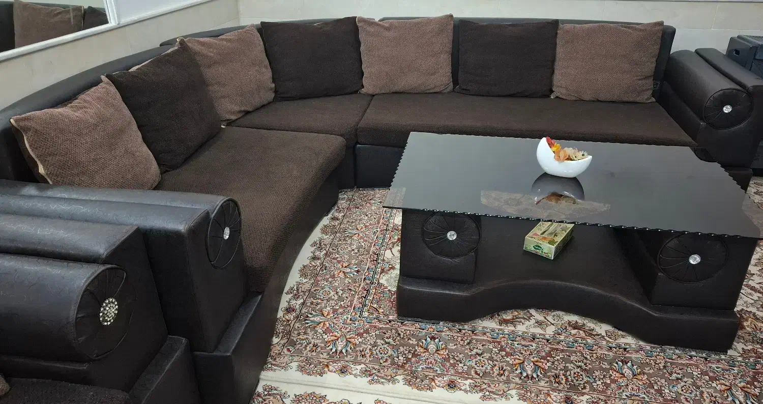 مبل راحتی L راحتی و شیک|مبلمان خانگی و میز عسلی|قم, مهدیه|دیوار