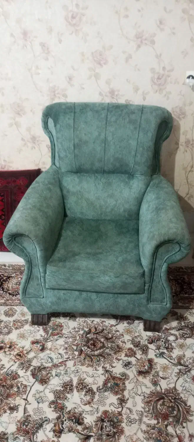 مبل چهار نفره|مبلمان خانگی و میز عسلی|تربت جام, جامی|دیوار