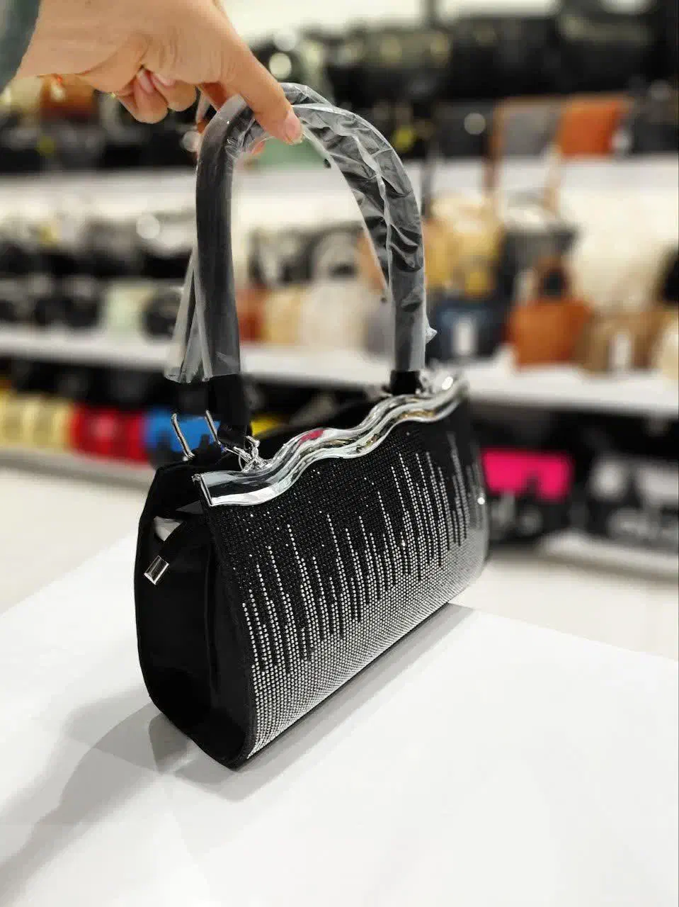 کیف دوشی و مجلسی|کیف، کفش، کمربند|قم, نیروگاه|دیوار