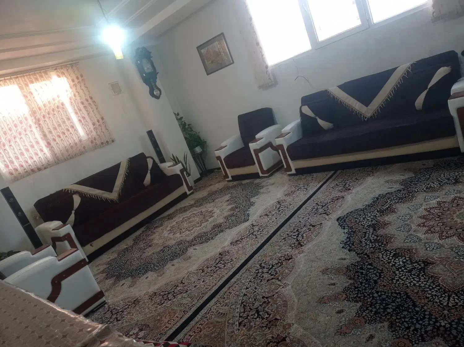 مبل هشت نفره سالم|مبلمان خانگی و میز عسلی|شیراز, فرهنگیان|دیوار