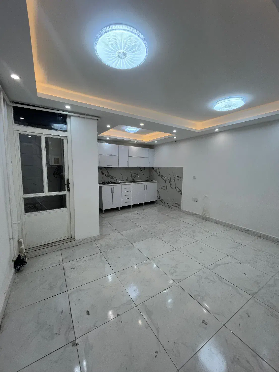 سوییت خوش نقشه دلباز بدون خرج|فروش آپارتمان|رشت, کوی فکوری|دیوار