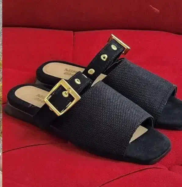 سه جفت صندل مجلسی چرم|کیف، کفش، کمربند|خرم‌آباد, |دیوار