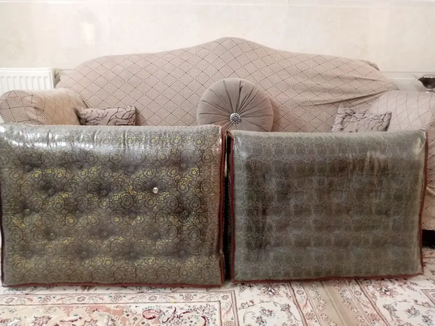 پشتی ترمه|پشتی|یزد, |دیوار