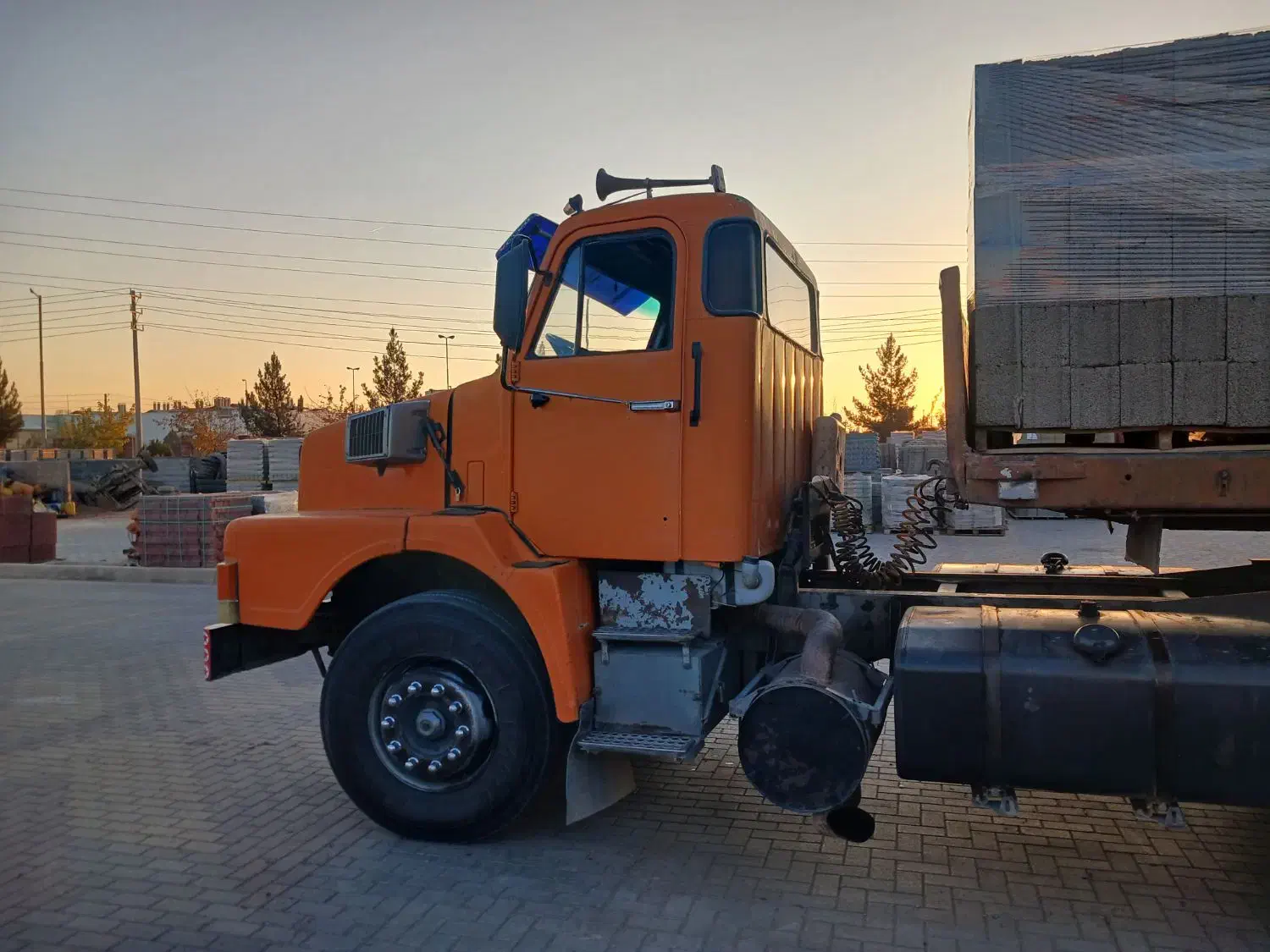 ولوو عراقی مدل ۱۳۵۷|خودرو سنگین|نظرآباد, نظرآباد|دیوار