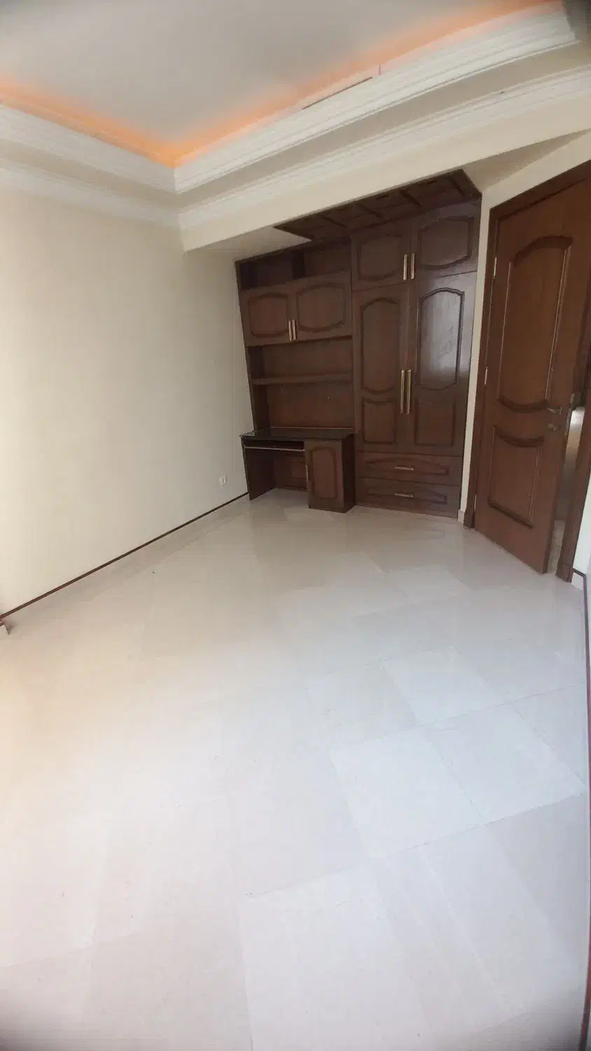 ۱۵۰ متری * فرمانیه شرقی * نورشمال و جنوب