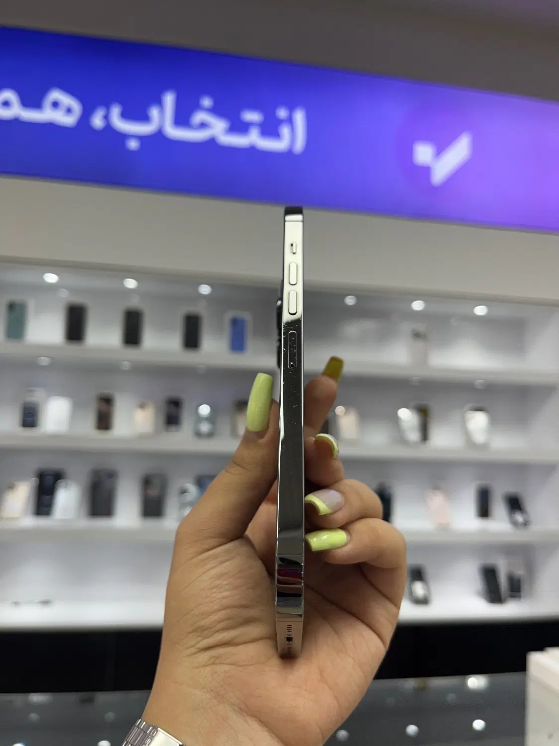 آیفون 13 پرومکس هنوزم Pro Max فقط با قیمت منطقی تر|موبایل|اصفهان, مفتح|دیوار