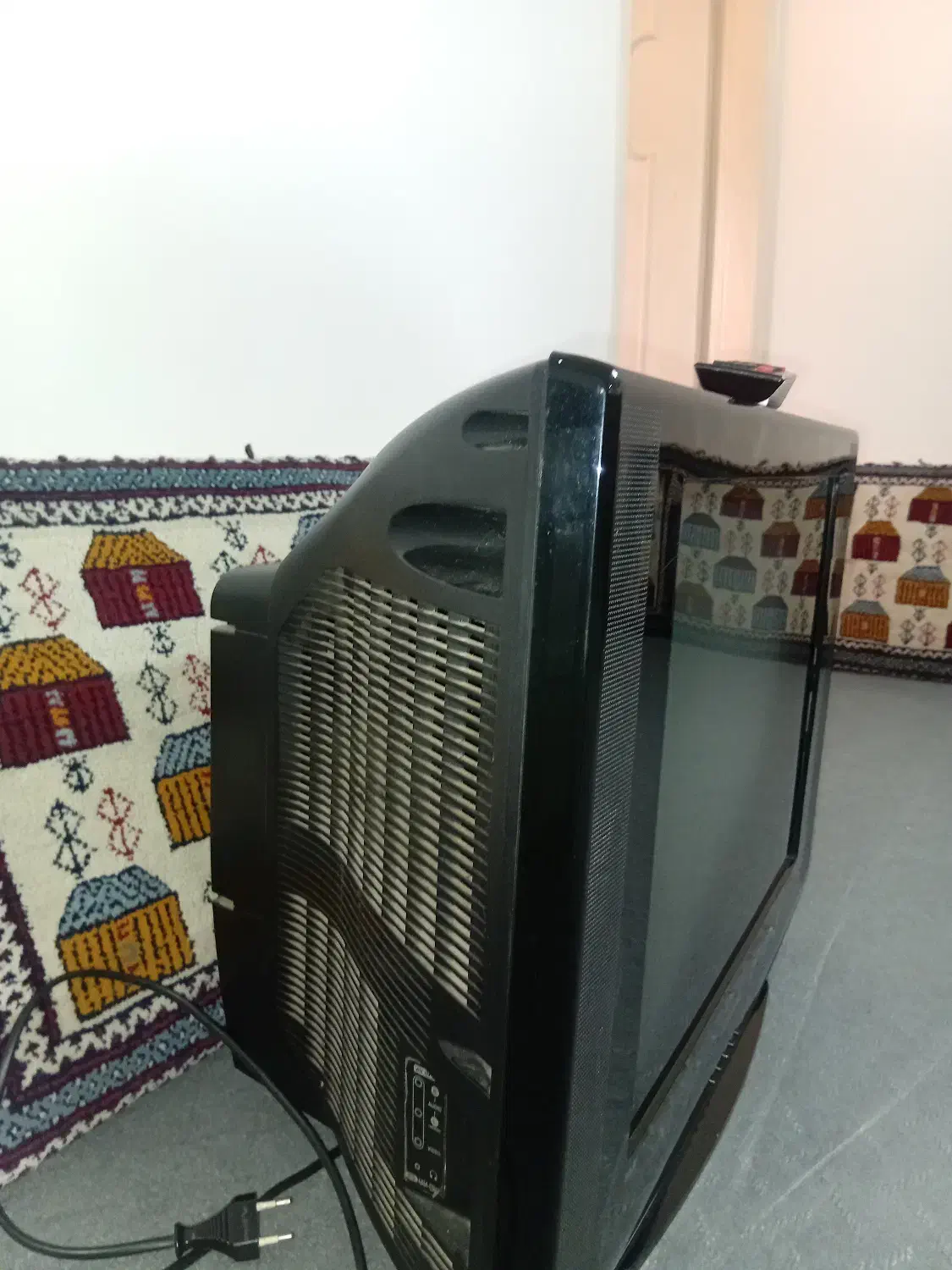 تلویزیون ۲۱ اینچ سامسونگ|تلویزیون و پروژکتور|تنکابن, |دیوار