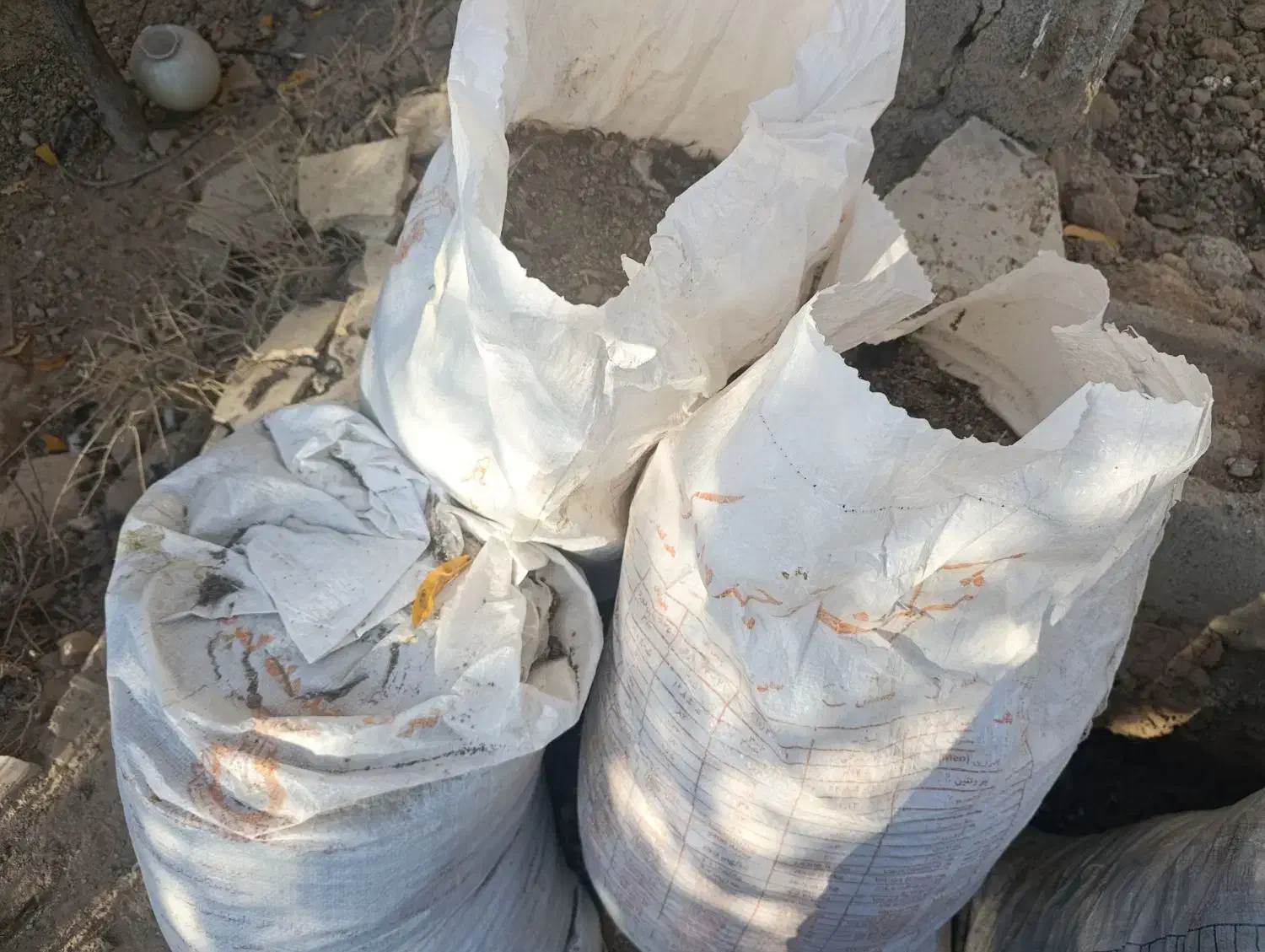 کود مرغ وبوقلمون|خدمات باغبانی و درختکاری|همدان, |دیوار