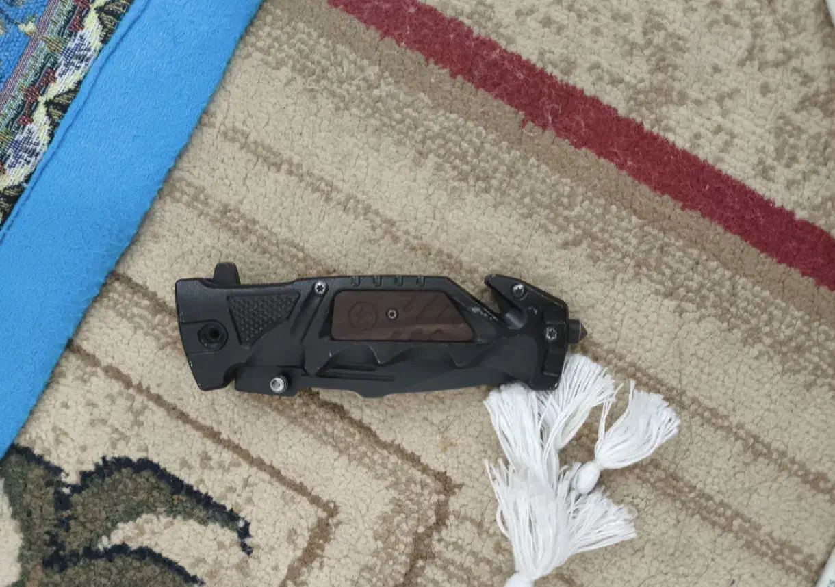 چاقو کلاشینکف|کوهنوردی و کمپینگ|برازجان, |دیوار