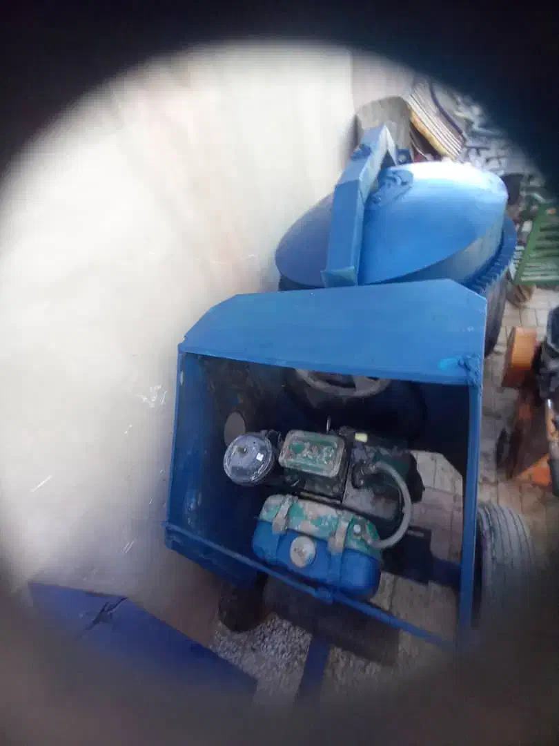 خلاطه بتونیر میکسر گازوئیلی دیزل|ماشین‌آلات صنعتی|اصفهان, کشاورزی|دیوار