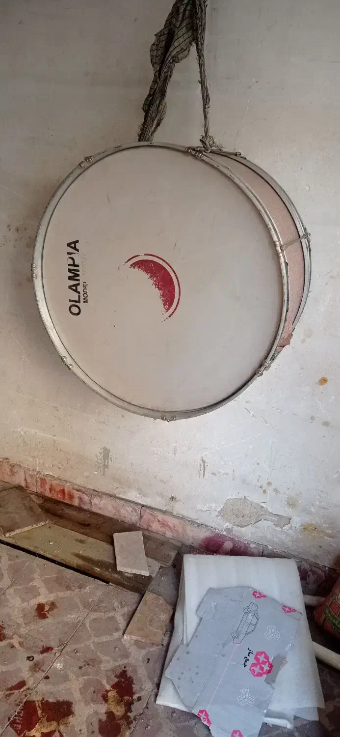 طبل عزاداری|درام و پرکاشن|تبریز, |دیوار