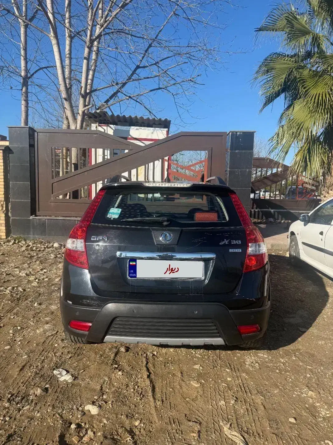 دانگ فنگ H30 cross مشکی مدل ۹۷|خودرو سواری و وانت|ساری, |دیوار