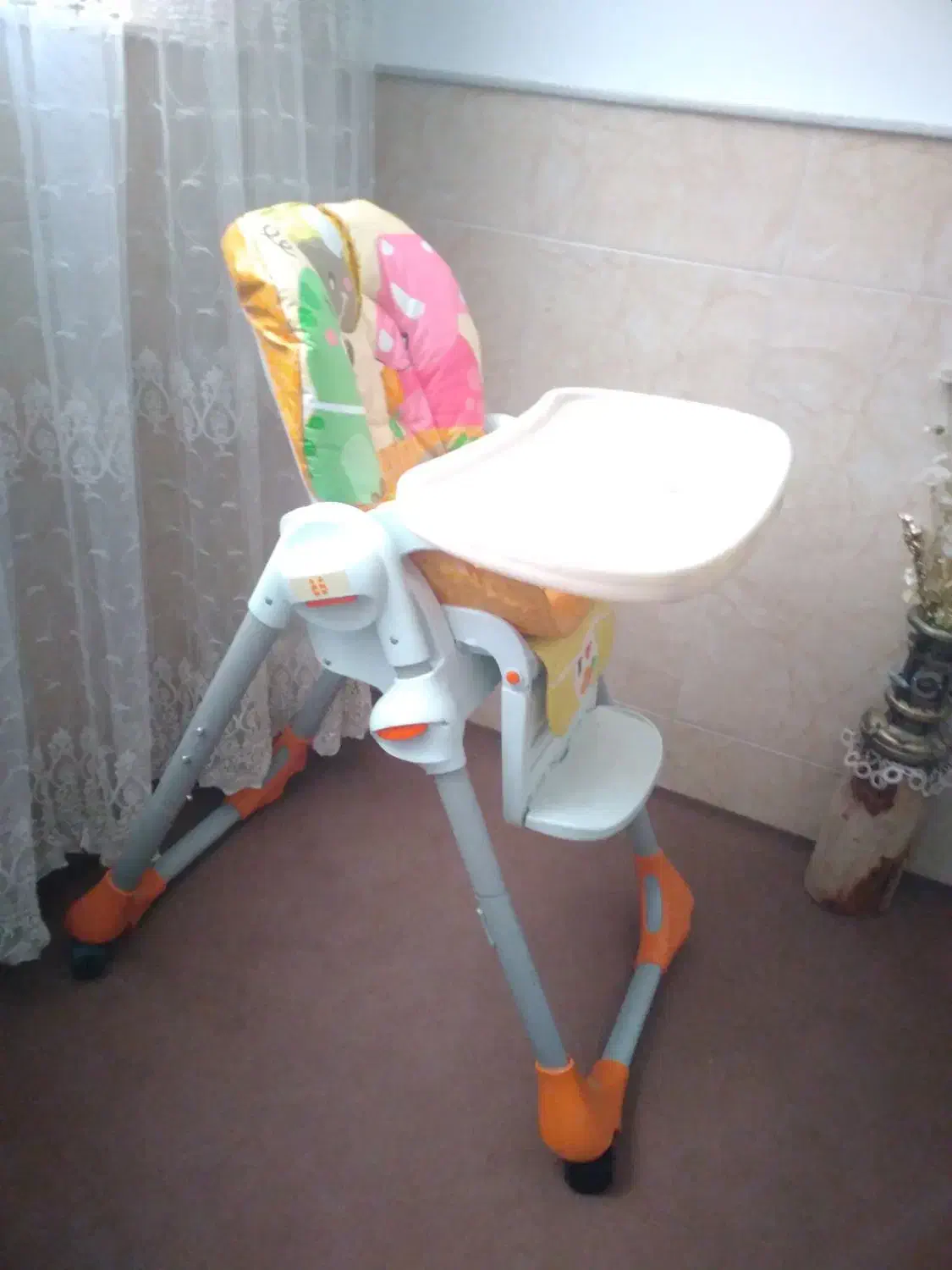 میز غذا|تخت و صندلی بچه|قم, شاد قلی|دیوار