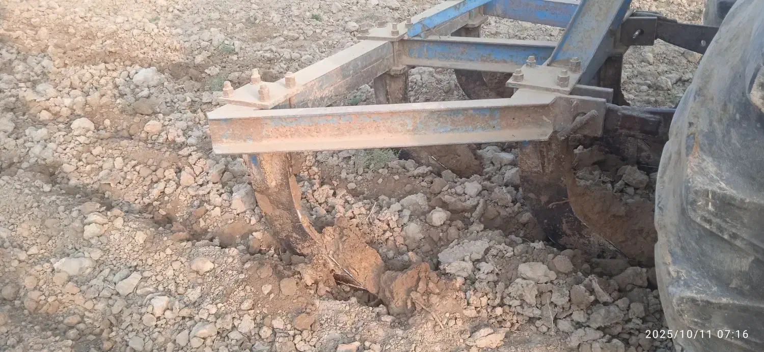 کار با تراکتور .فقط دیکس|خدمات باغبانی و درختکاری|گنبد کاووس, |دیوار