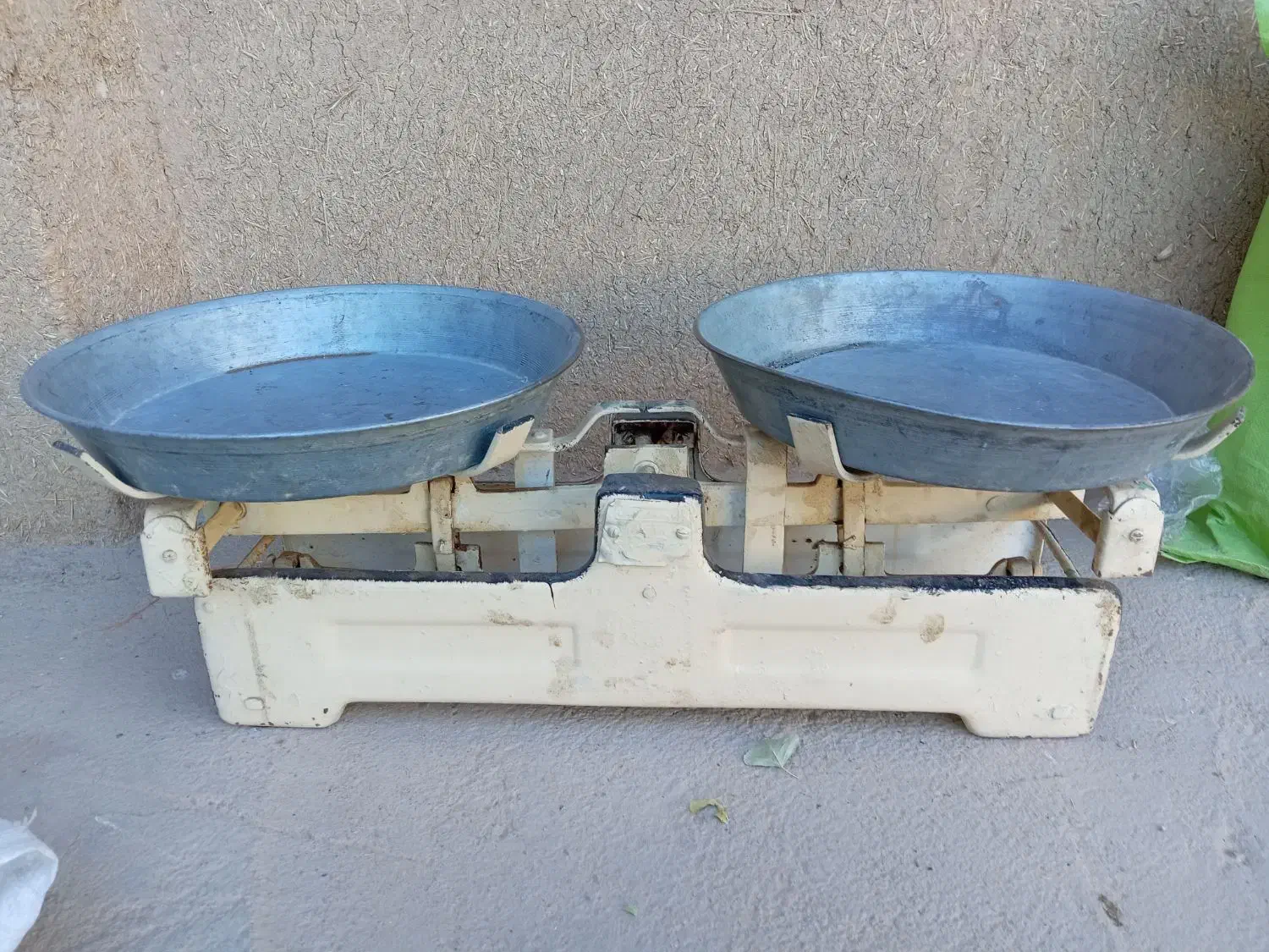 ترازو دو کفه 20کیلویی نوستالژی|ابزارآلات|زنجان, |دیوار