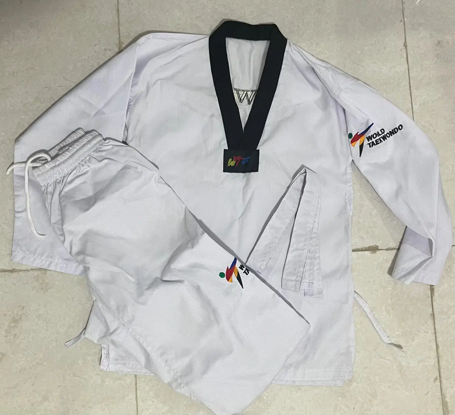 لباس تکواندو|تجهیزات ورزشی|نور, |دیوار