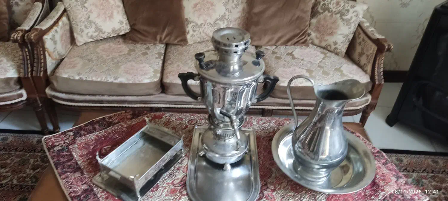 سماور نفتی  پارچ لگن منقل کوچک سینی یک عدد علادین|سماور، چای‌ساز، قهوه‌ساز|اصفهان, وحید|دیوار