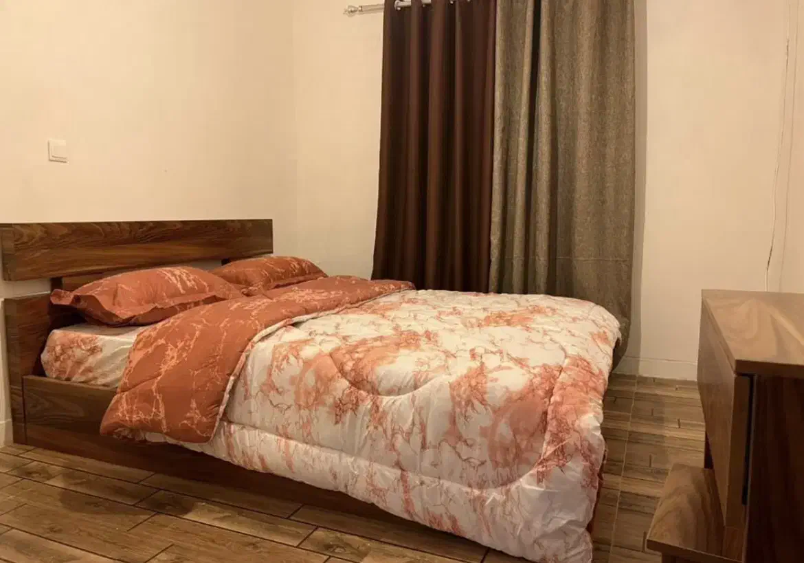 اجاره روزانه منزل مبله روزانه ماهانه نضافت هتلی|اجارهٔ کوتاه‌مدت آپارتمان و سوئیت|تهران, گلستان (شهرک راه آهن)|دیوار